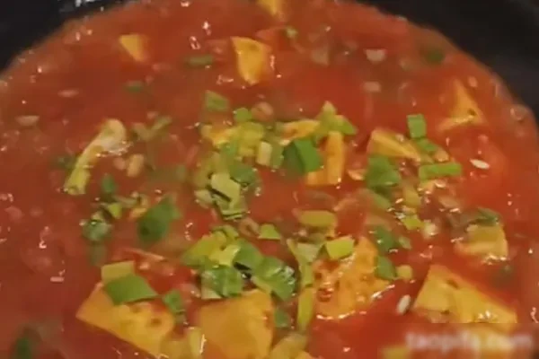 当红爆款砂锅菜(砂锅豌豆肥肠+野菌干锅鸡+砂锅豆腐)-爱尚配方网