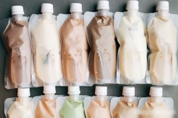 蹿红网络的超人气手摇奶茶 可快递随身包12种口味-爱尚配方网