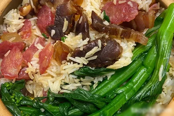 3款爽到爆正宗煲仔饭:豉汁排骨 & 干贝肉饼 & 鲜虾鲍鱼-爱尚配方网